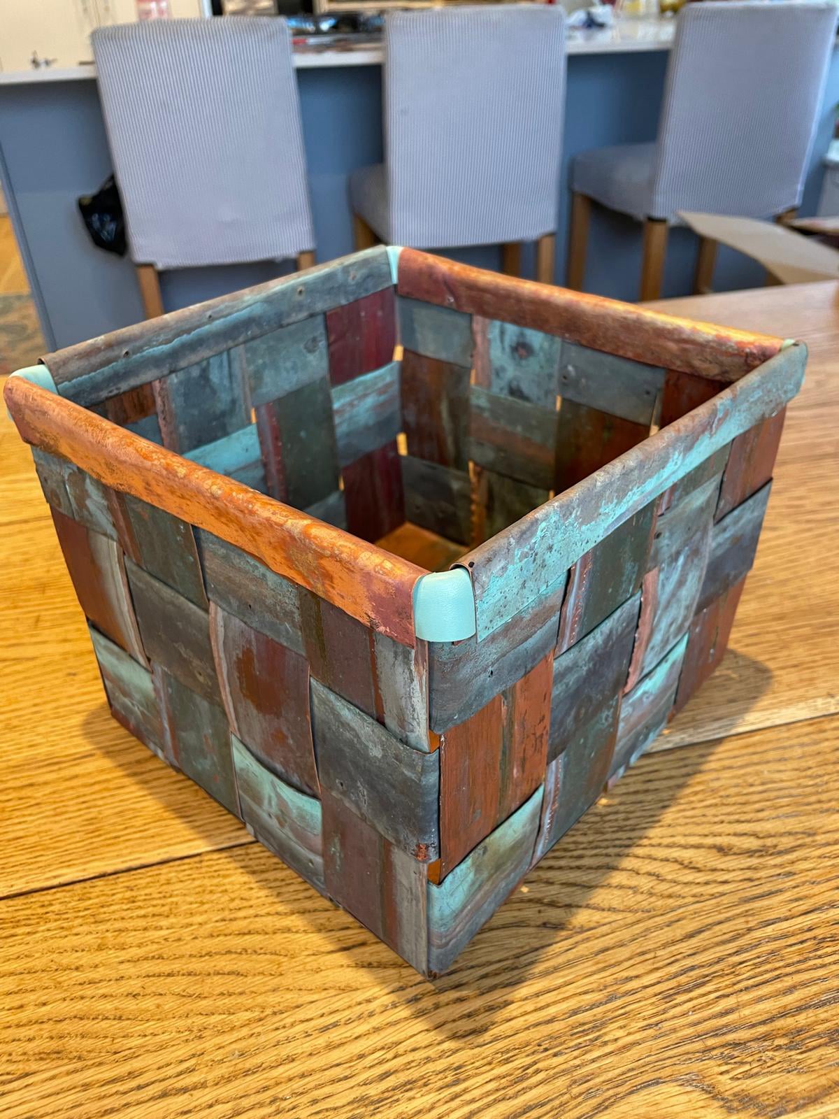 Cranked side handles and double French randing