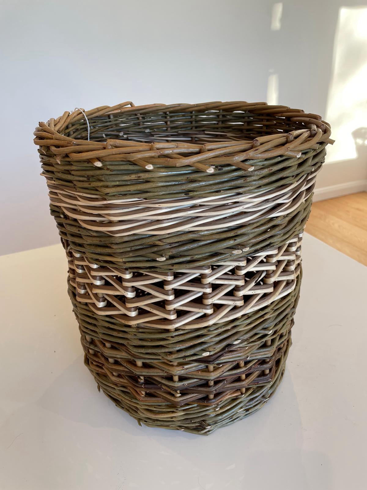 Cranked side handles and double French randing