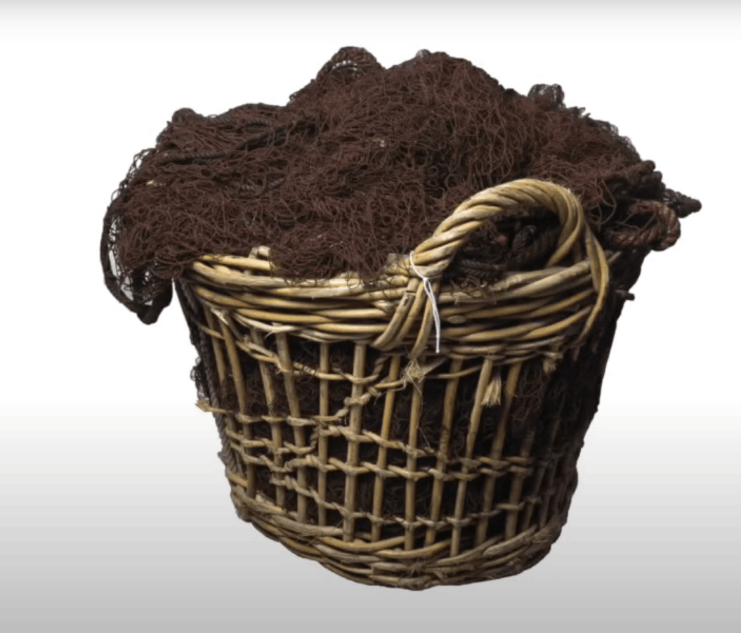 Timespan on YouTube herring net in a cran basket 